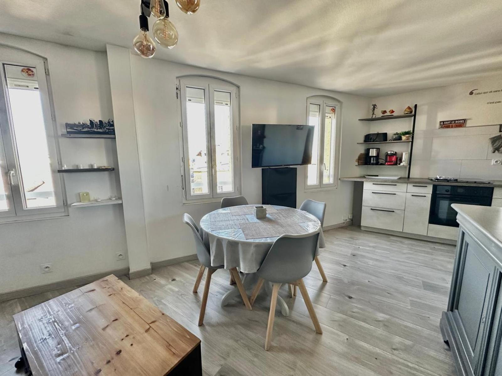 Appartement près du port centre et plage - Vue mer Courseulles-sur-Mer Esterno foto